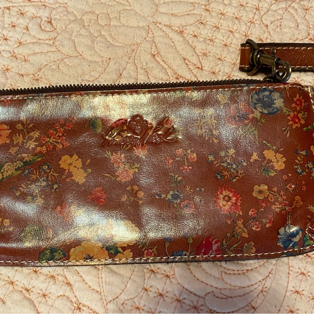 NWT Gorgeouse Patricia Nash Benvenuto shoulder bag with card holder/wallet. - Picture 11 of 13